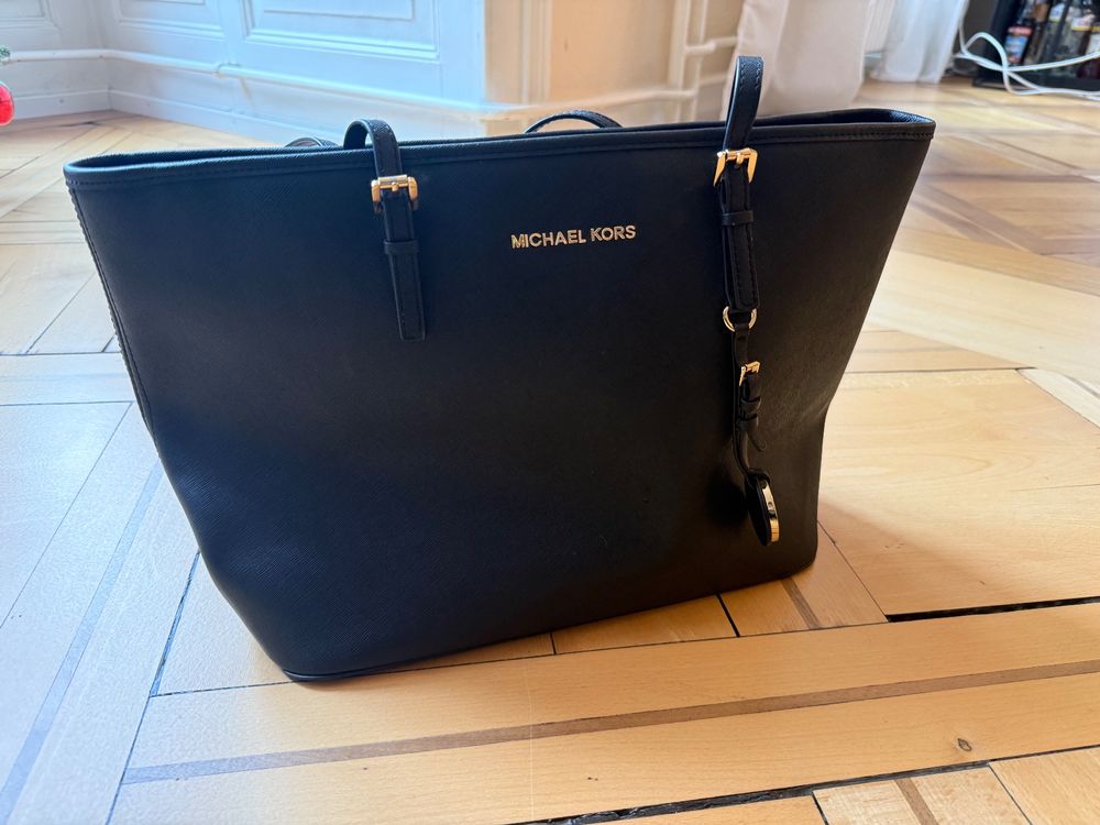 michael-kors-tasche-schwarz-gebraucht-in-z-rich-f-r-chf-50-nur