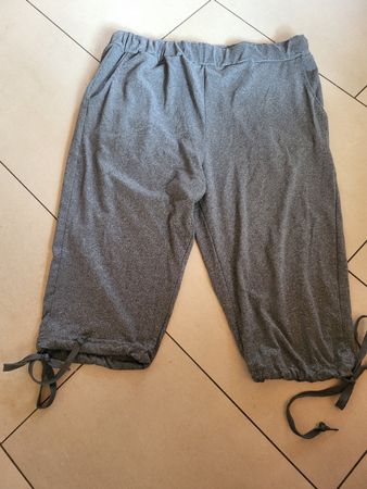 Damen Capris Hose grau Grösse XXL neu