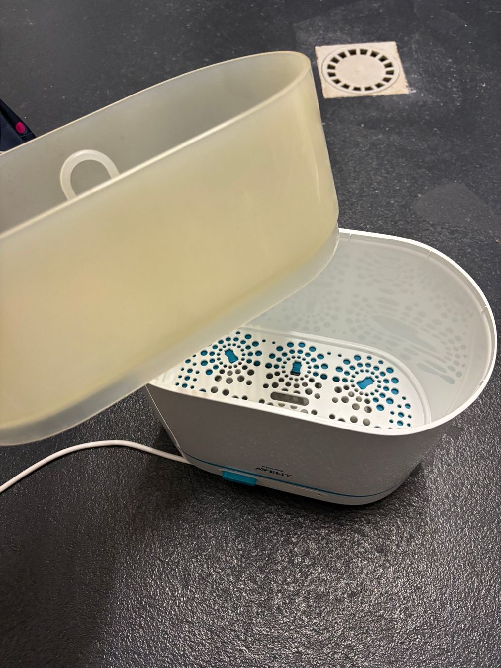 Avent Pasti del neonato: Sterilisator Philips Avent (gebraucht) – Usato da Oberramsern venduto da StefanSiegrist 1