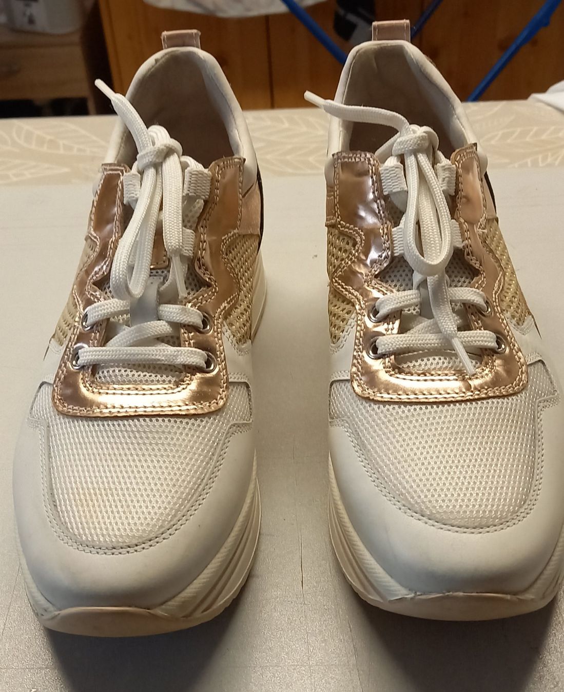 Scarpe da donna: Turnschuh für Damen – Usato da Thun venduto da Erti5 4