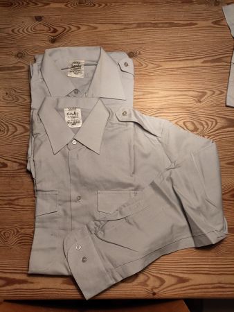 Hemden, Grösse 39/62, Schweizer Armee Langarm