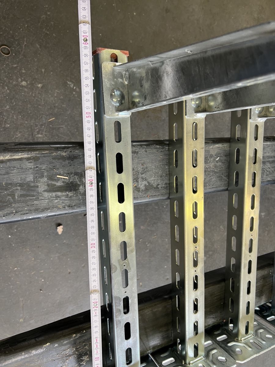 Tutti gli attrezzi: Verzinkte Konsohlen ,60cm, neuwertig,m – Usato da Mellingen venduto da Oelquelle 3