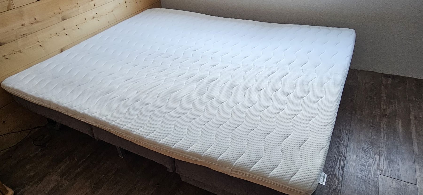 Sofas: Schlafsofa mit Topper  – Gebraucht aus Sattel von axe_77s5 4