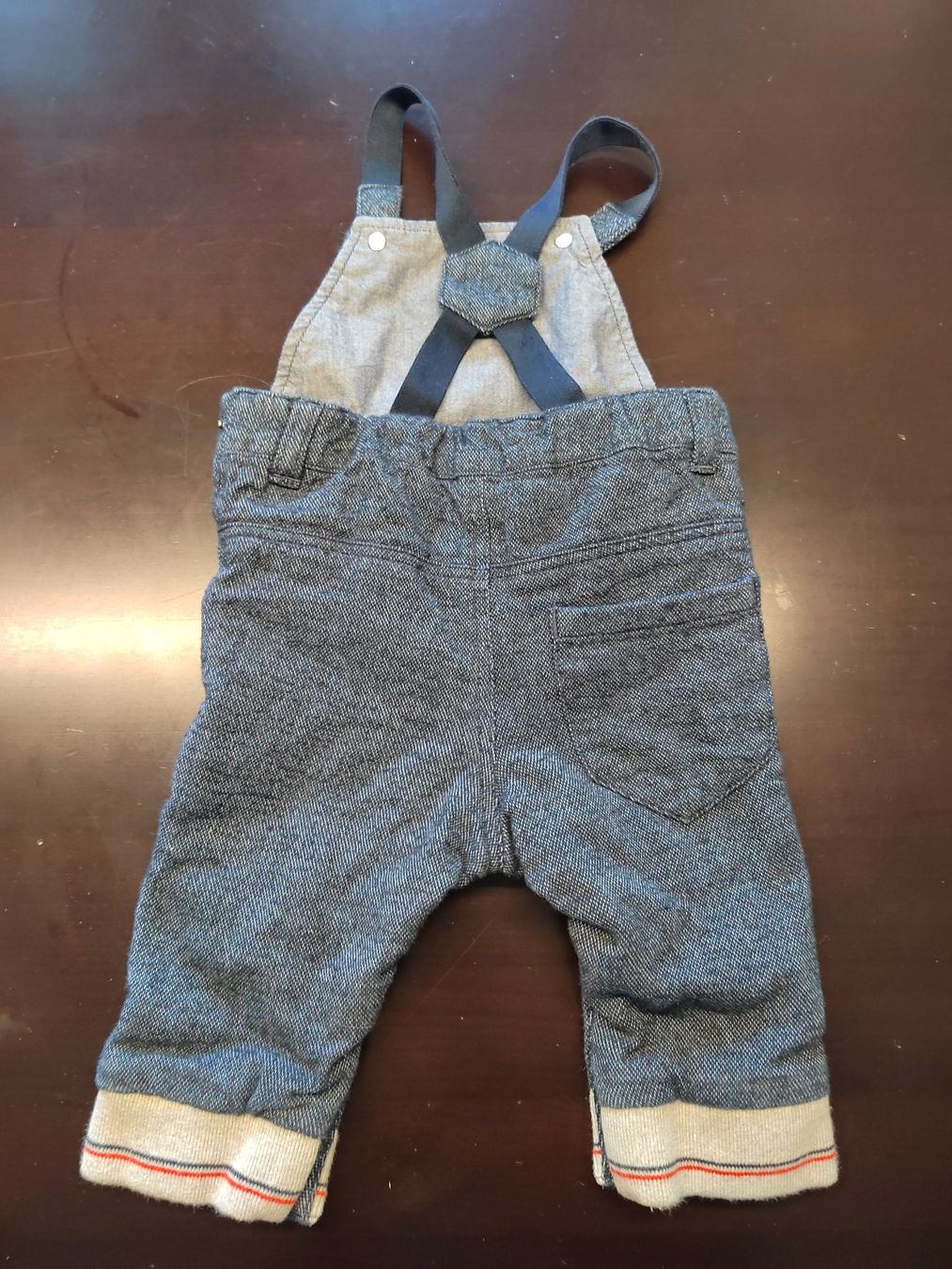 Pagliaccetti: Timberland Latzhose, Grösse 68, mega süss – Nuovo (secondo la descrizione) da Einsiedeln venduto da pattymary 1