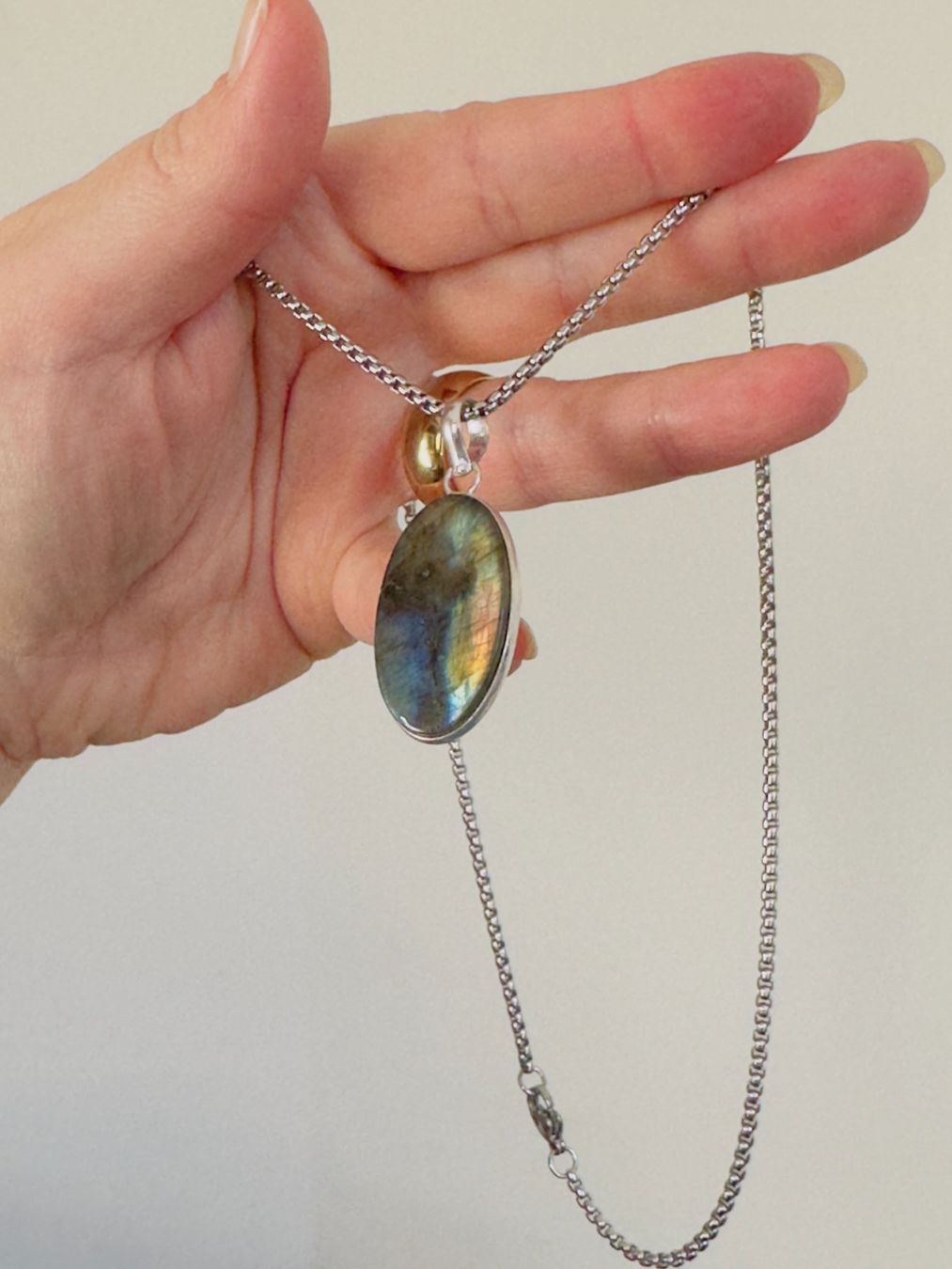 Catenine: Fashionable labradorite necklace – Nuovo e nell'imballaggio originale da Genève venduto da AGBERG 6