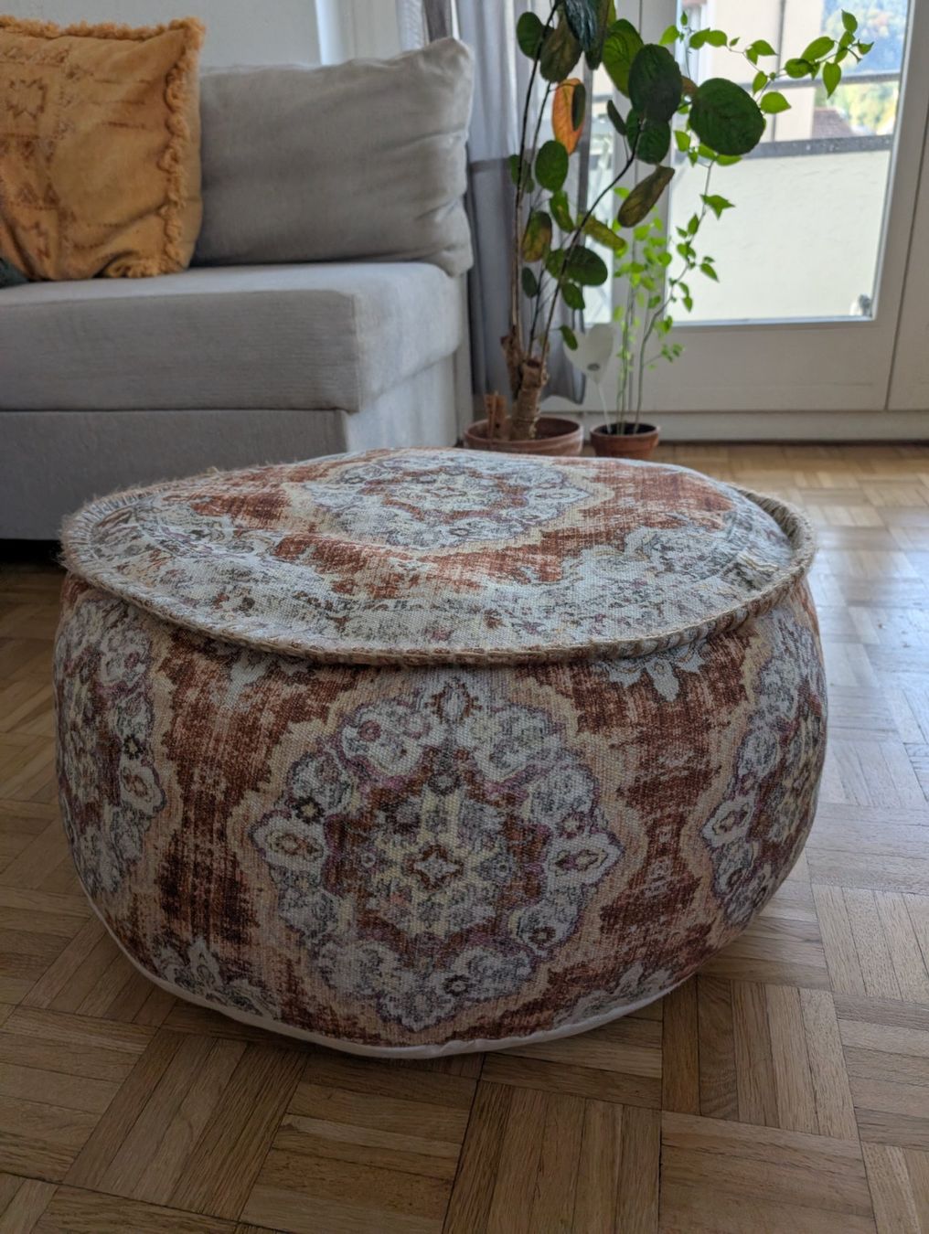 Tabourets: Fusshocker Puff rund – D'occasion à Adliswil par sbg29 1