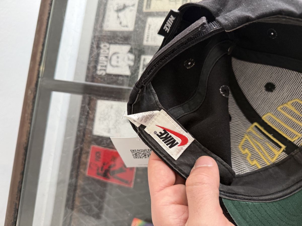 Nike Copricapi, berretti & cappellini: 90’s Vintage Nike Cap Hat – Usato da Lausanne venduto da user1020rnt 4