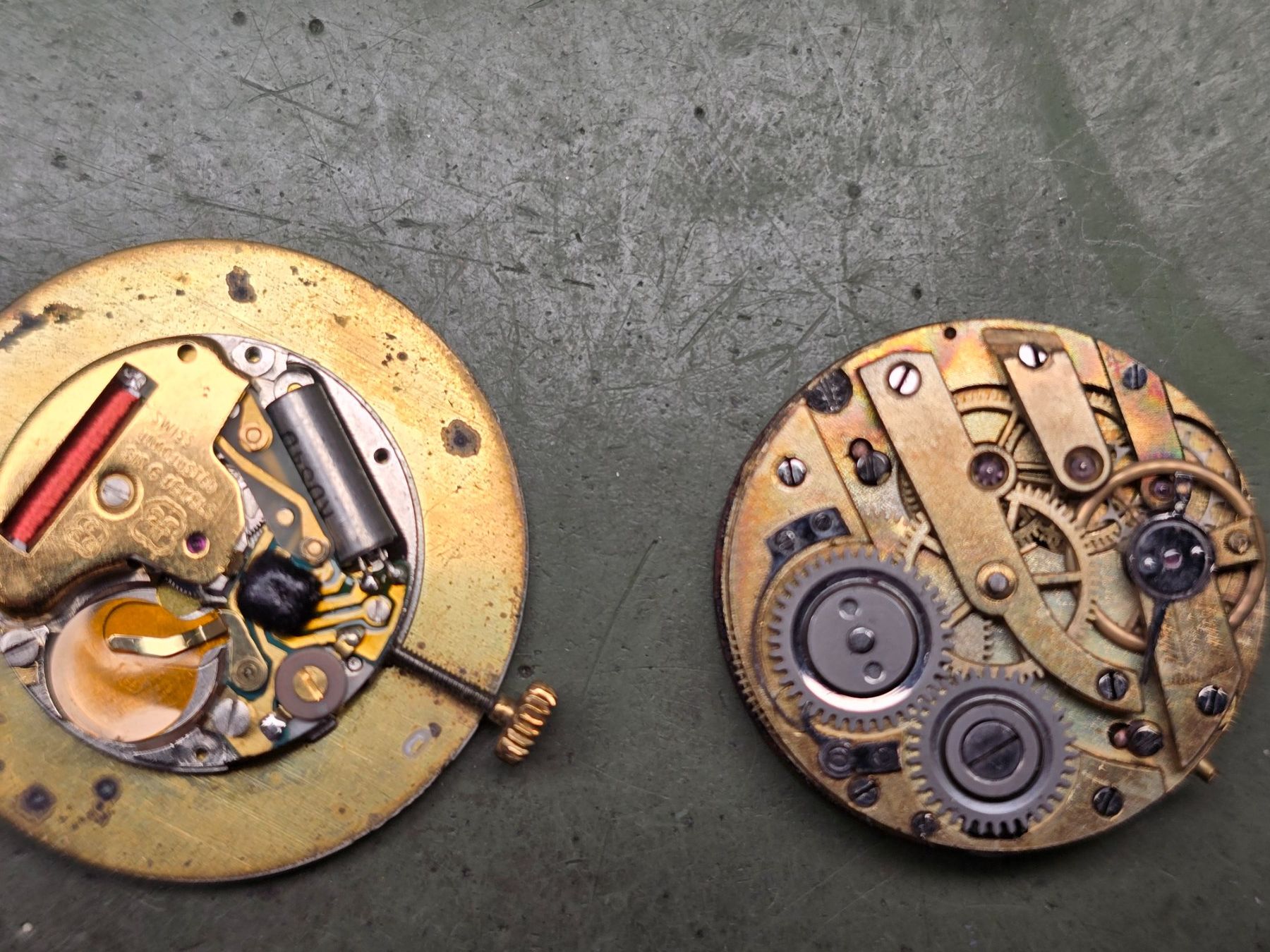 Orologi: Lot de 3 mouvements – Difettoso da Tramelan venduto da Nirdan 2