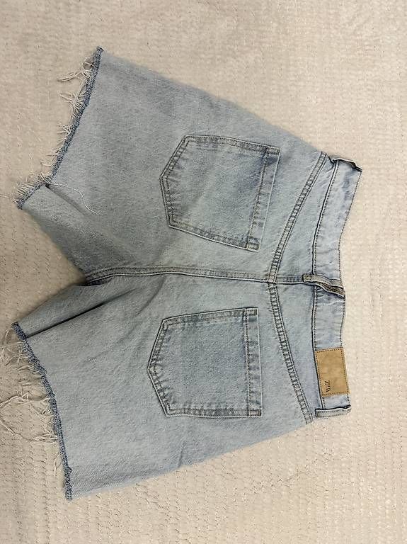 Hosen: Zara Shorts – Gebraucht aus Fribourg von hel_7rf2 1