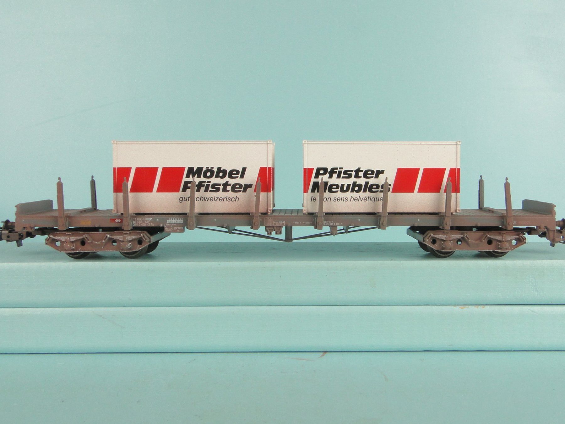 Märklin Modellini di ferrovie: Märklin 4668 H0 SBB Pfister Möbel – Usato da Bülach venduto da cann11 5