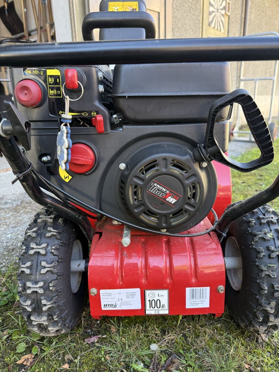 Mtd Toutes les machines: schneefräse mtd m56 neuwertig – D'occasion à Giswil par dom_878 1