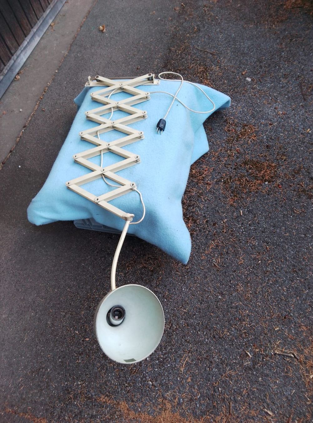 Bag Turgi Lampen: Scherenleuchte BAG Turgi – Gebraucht aus Umiken von Idus 1