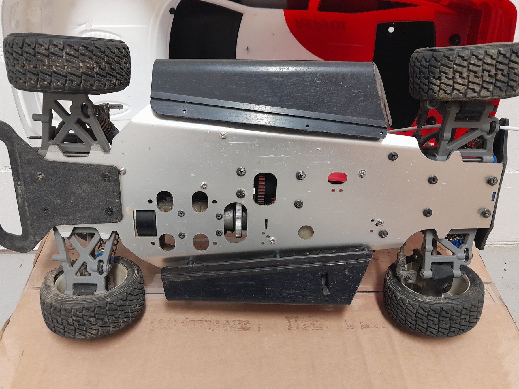 Kyosho RC Modellbau: KYOSHO LANDMAX FORD ESCORT 1:8 – Defekt aus Ebnat-Kappel von MAZUKITURB0 9