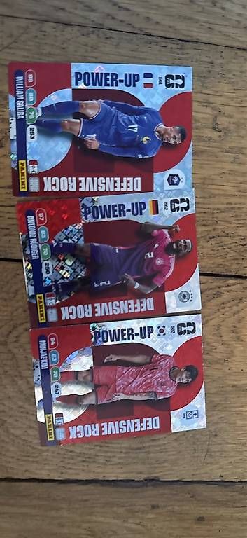CDs: Power-Ups top Keepers und Defensive rocks – Gebraucht aus Bern von Magazin 3