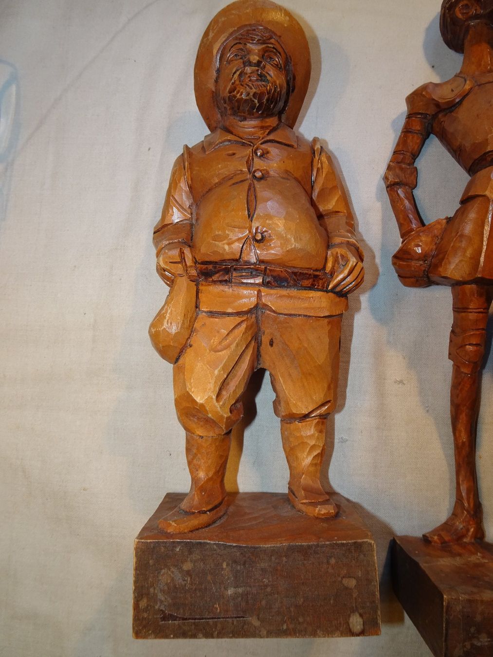 Sculture & Statue: 2 bekannte Figuren geschnitzt Holz – Usato da Bichwil venduto da Silbereule9 1
