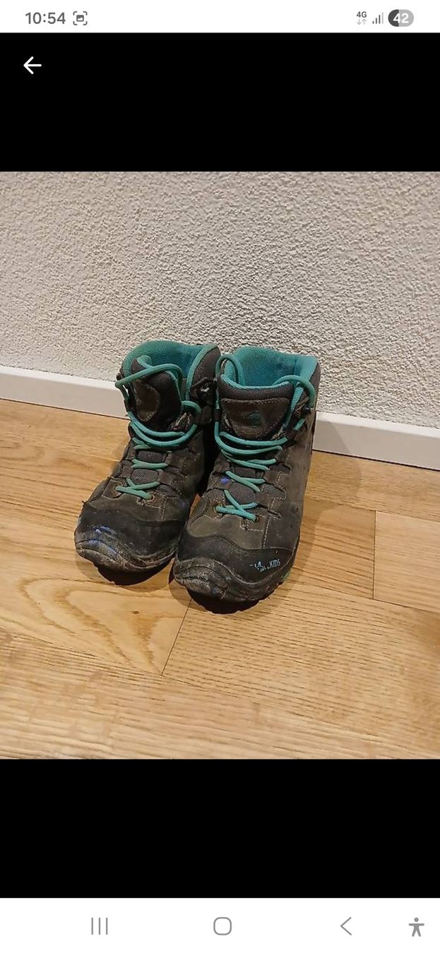Scarpe per ragazzi: Trollkids Wanderschuhe Grösse 33 – Usato da Schneisingen venduto da grolito