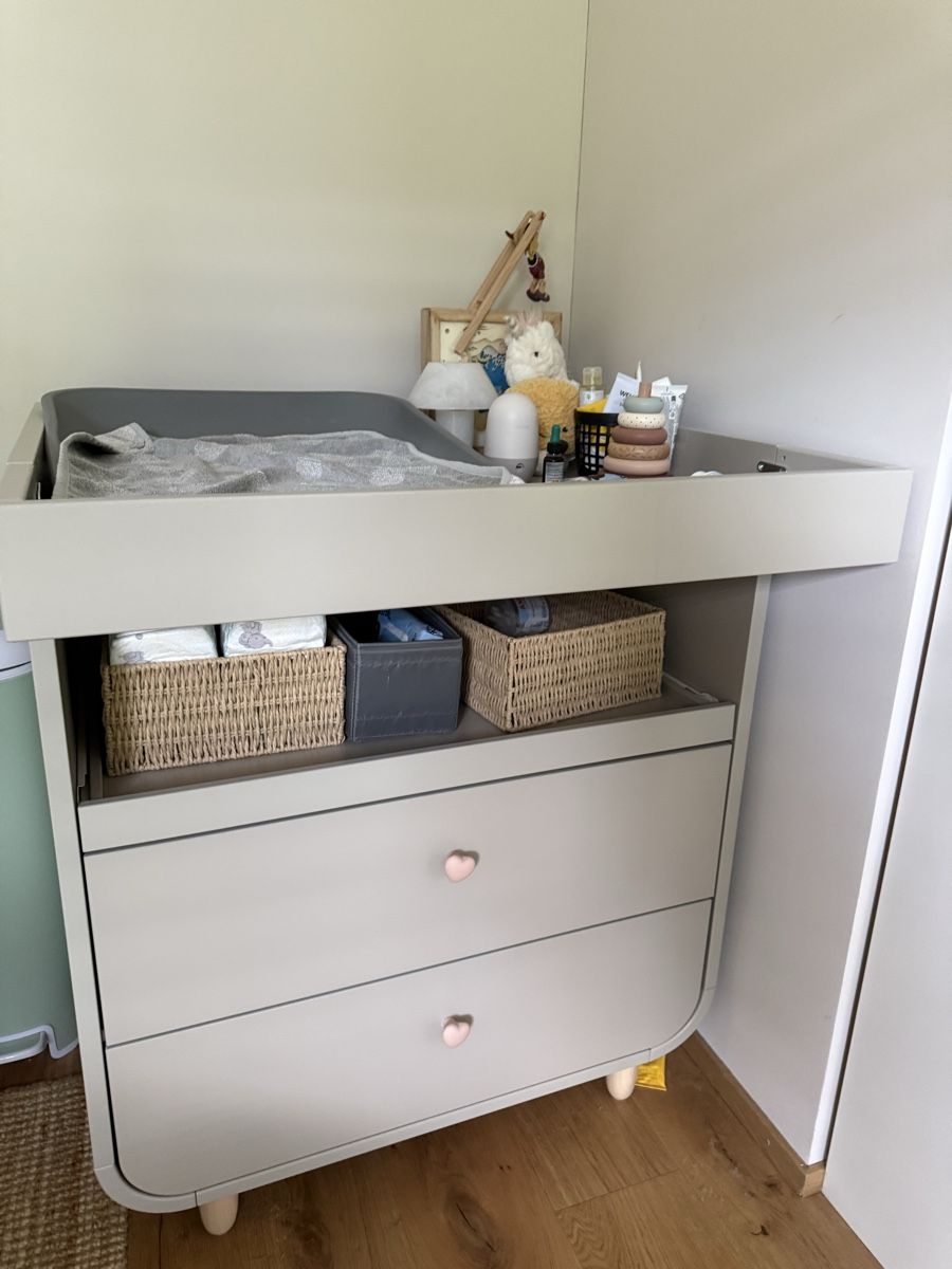 Ikea Tables à langer & accessoires: Ikea Changing table with drawers – D'occasion à Zürich par bremetobias