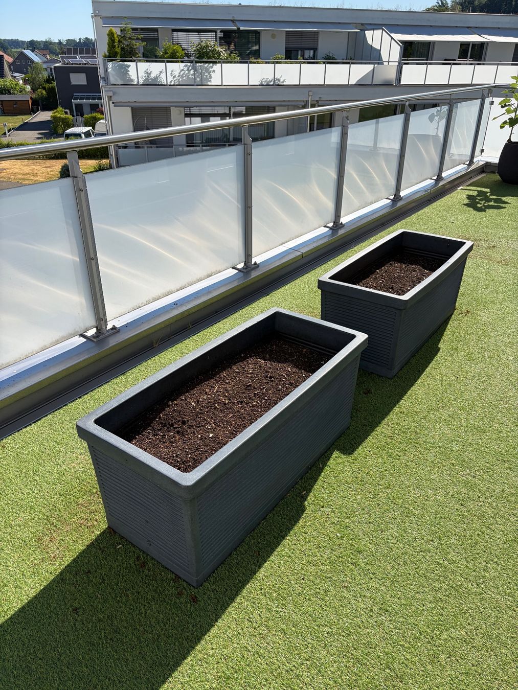 Blumentöpfe: 1x Blumentopf inkl. Erde – Gebraucht aus Sitterdorf von jimmyjump