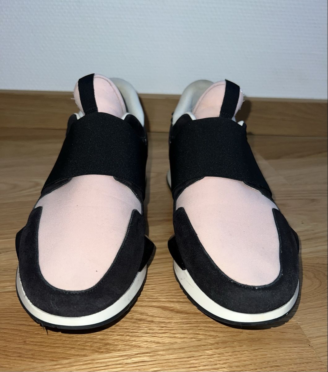 Givenchy Scarpe da donna: Givenchy Leather Sneakers Black/Pink, Size 40 – Usato da Zürich venduto da son_f7qw 1