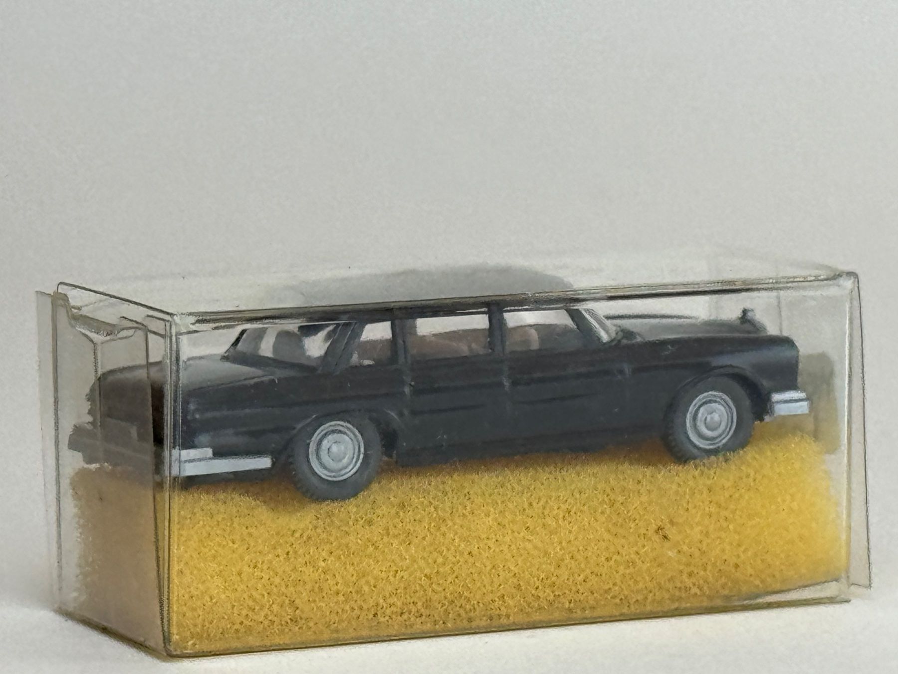 Wiking Modellini d'auto: CH- Wiking Mercedes 600 Pullman schwarz – Usato da Elm venduto da Wikmtz 1
