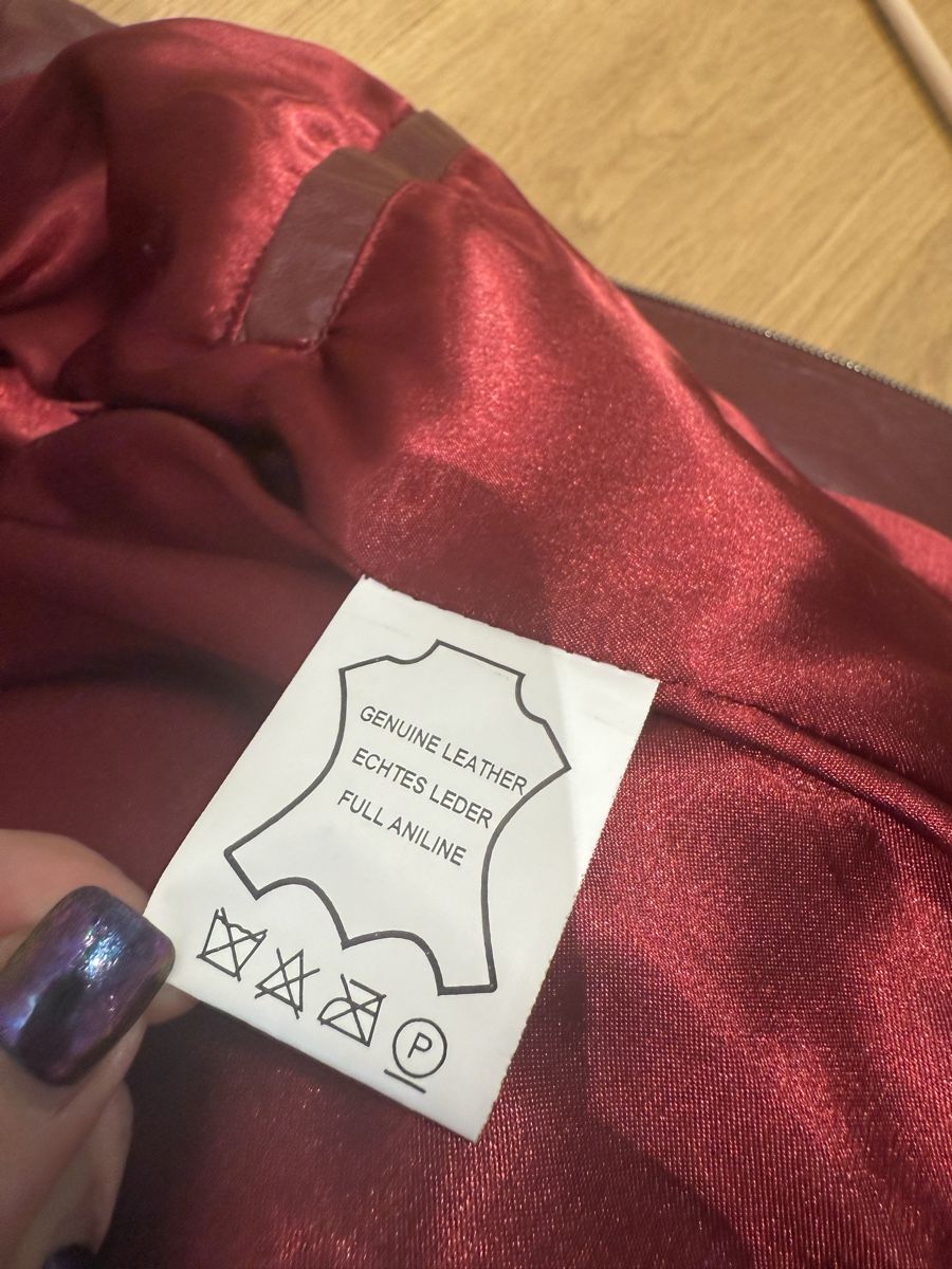 Manebo Jacken: Manebo Lederjacke, bordeaux, Echtleder – Gebraucht aus Niederweningen von ScaredyCat 4