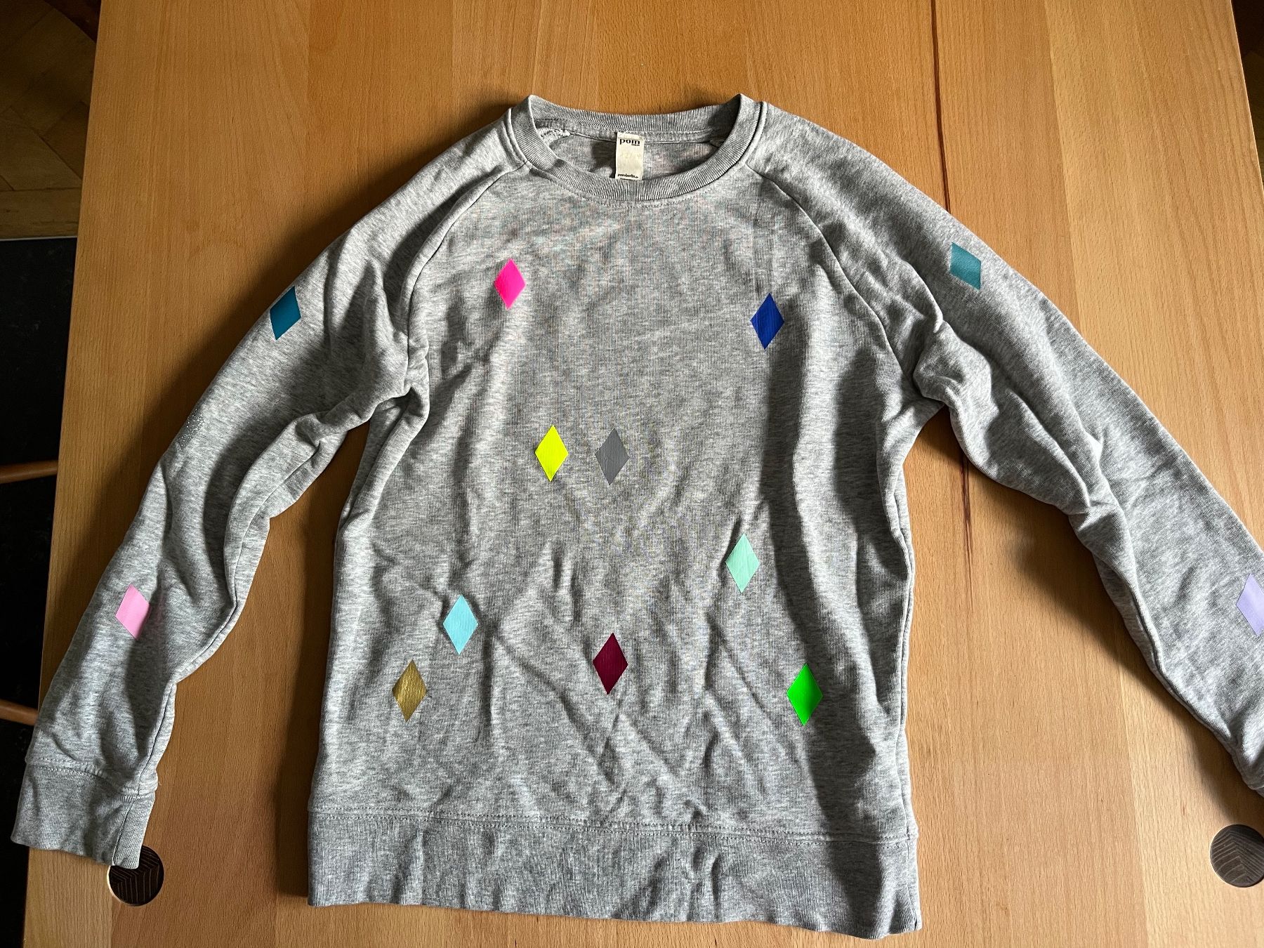 Maglioni & Felpe: Kinderpullover der Marke Pom Berlin – Usato da Zürich venduto da mich008