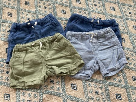 4 Twill-Shorts von H&M in Grösse 80