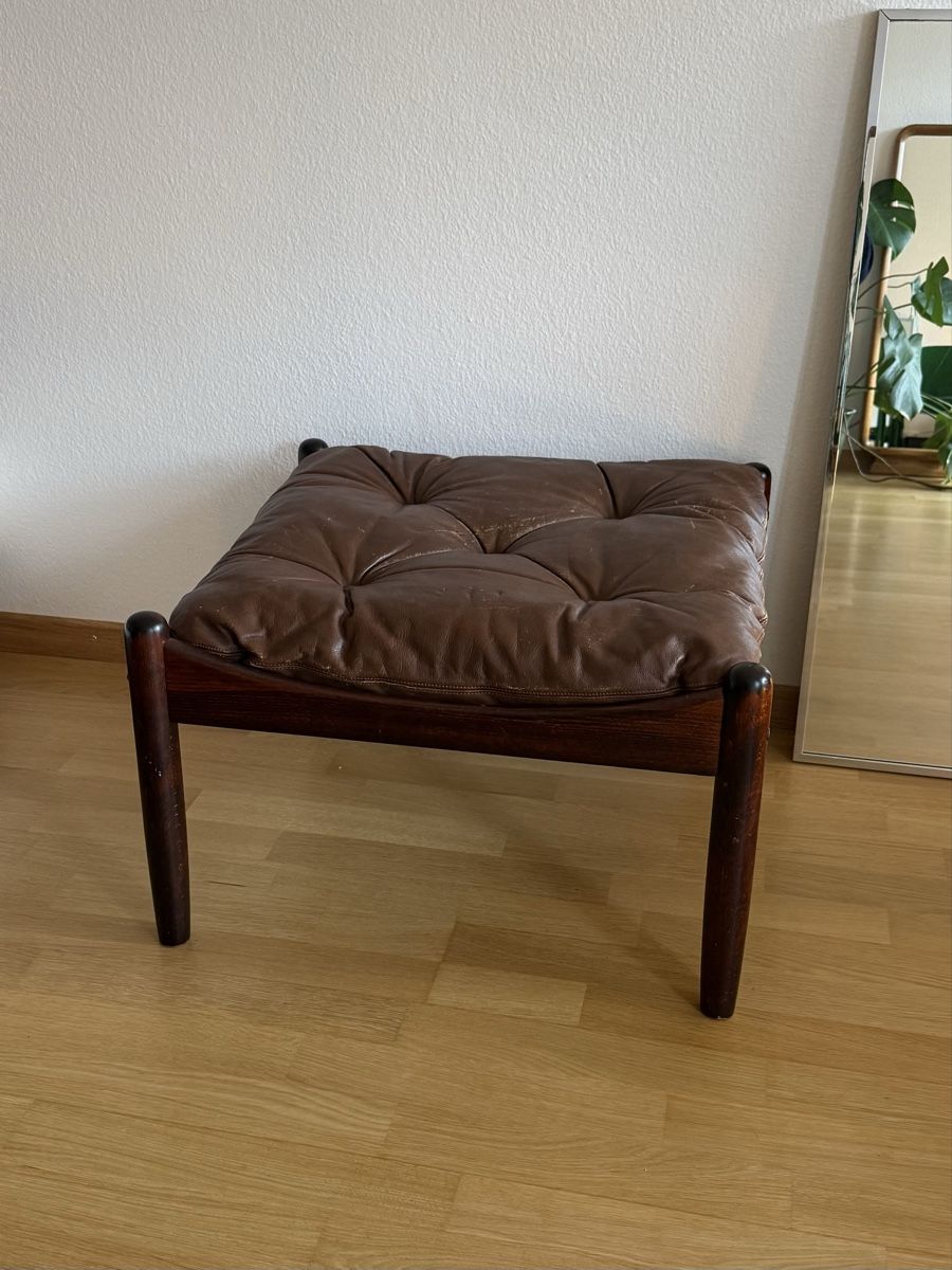 Sgabelli: Mid-Century Teakholz Hocker – Usato da Zürich venduto da dreimalzwei