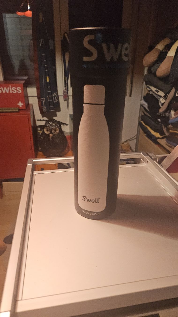 Borracce & Thermos: Bouteille isotherme S'well 500ml - – Nuovo e nell'imballaggio originale da Brügg BE venduto da man_xyd9