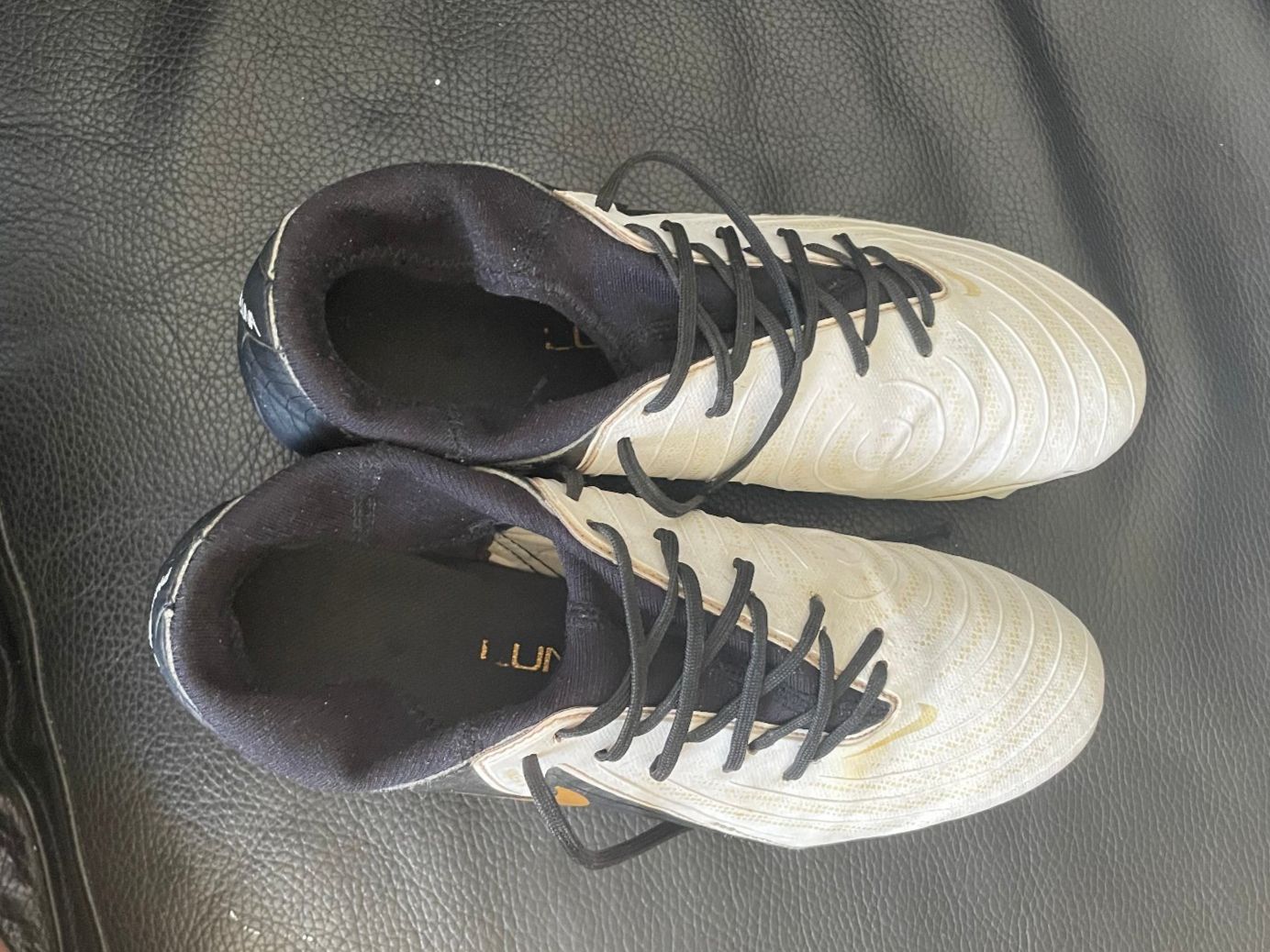 Nike Scarpe da donna: Fussballschuhe Grösse 38.5 – Usato da Zürich venduto da alpenho