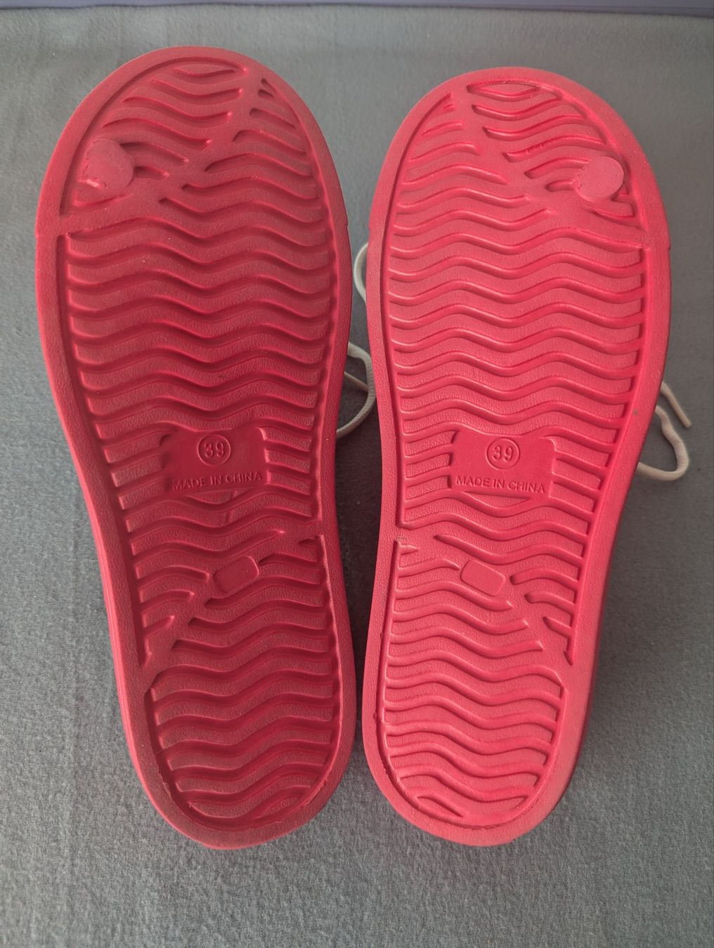 Chaussures femmes: Clogs pink Grösse 39 mit Bändeln – D'occasion à Goldingen par YouAreMySunshine 2
