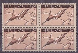 # 100 --- FLUGPOST GERIFFELT POSTFRISCH