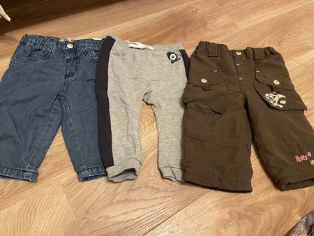 3 Jungshosen, 68