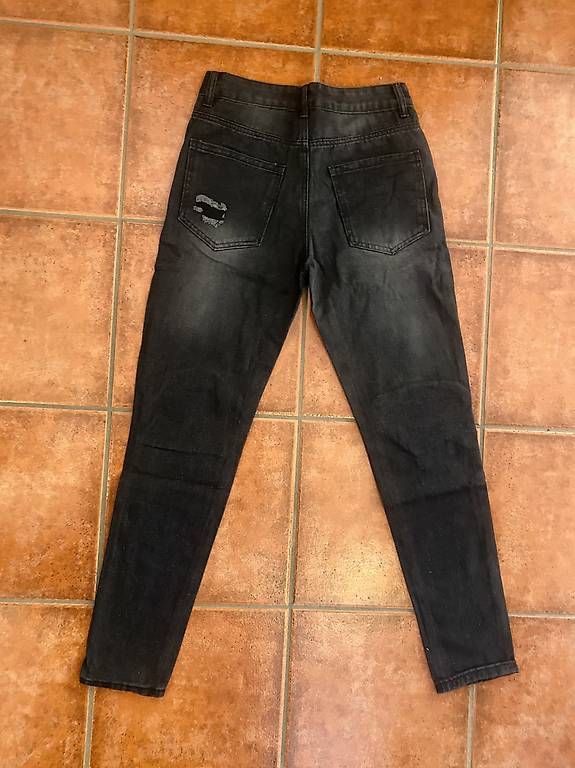 Jeans: Nuovi Skinny Jeans  – Usato da bedigliora venduto da kabramakashowm 2