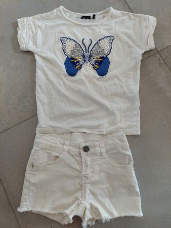 très joli ensemble, short 3 pommes, t-shirt IKKS,  5-6 ans
