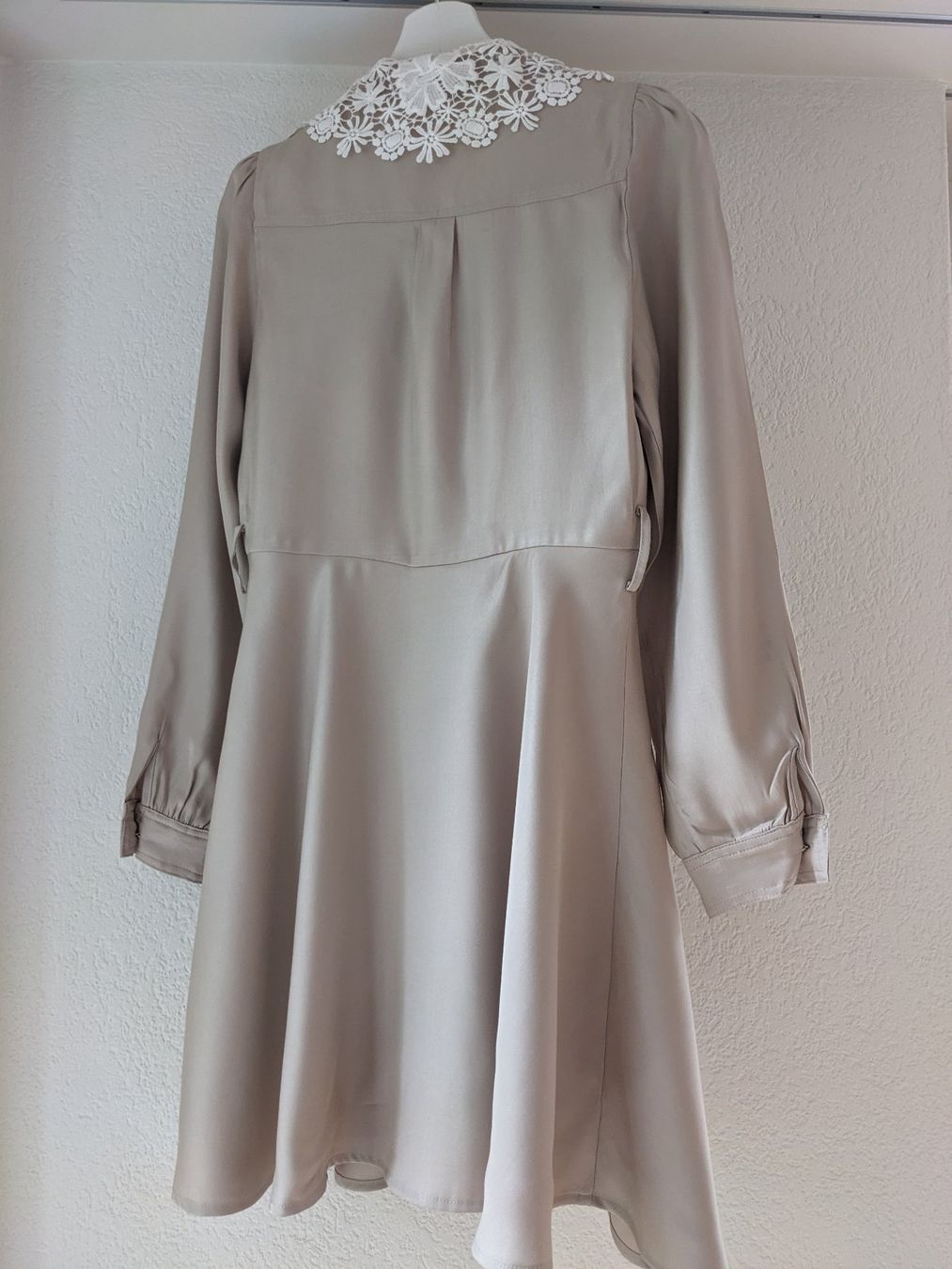 Kleider: Elli White Kleid S - neu mit Etikett – Gebraucht aus Lengnau AG von Nathi88 1