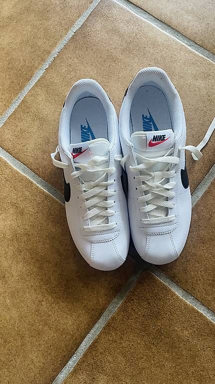 Herrenschuhe: Nike Cortez Sneaker – Gebraucht aus Gerlafingen von Flavia9 1