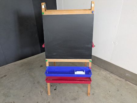 Kindertafel aus Holz – Zweiseitig Whiteboard & Kreide
