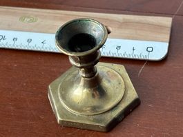 kleiner Kerzenhalter Messing 6 eckiger Fuss Kerzenständer