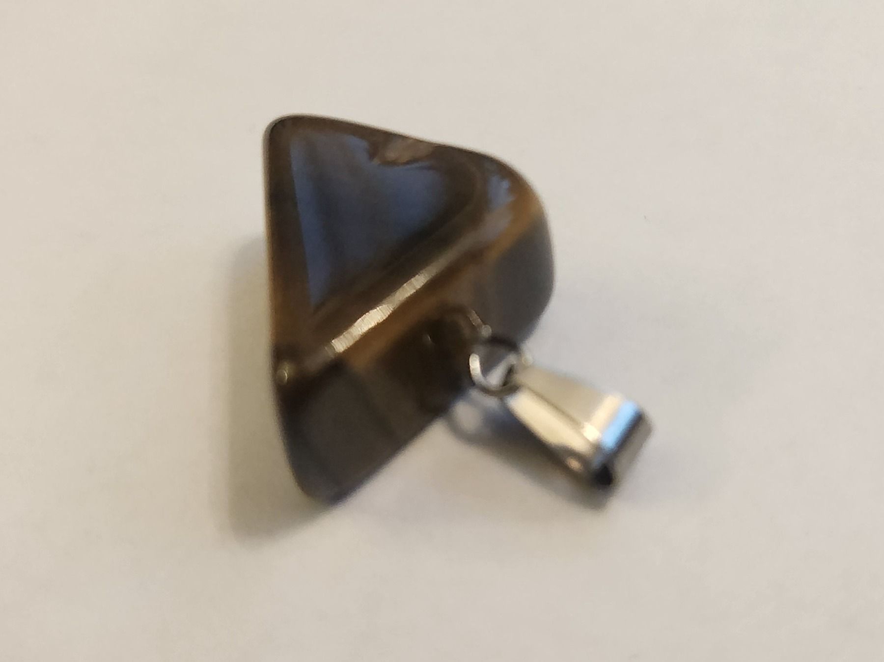 Ciondoli: Pendentif Oeil de Tigre Triangle Ambre – Nuovo (secondo la descrizione) da Territet venduto da Cenh 2
