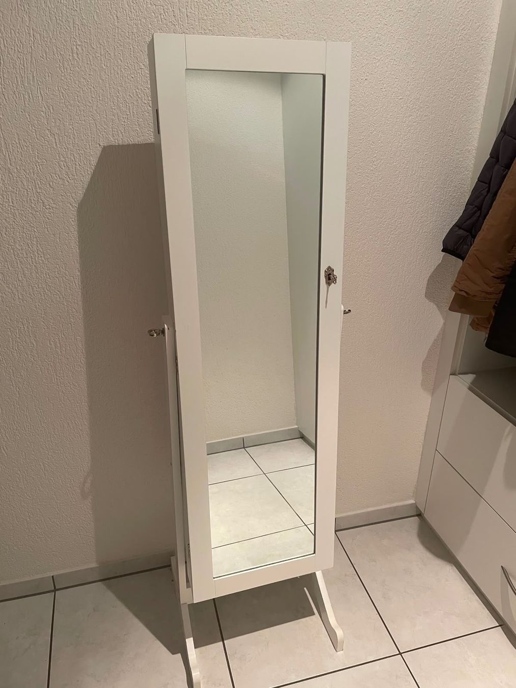 Conforama Specchi: Schmuckschrank – Usato da Tägerig venduto da Bluefire04