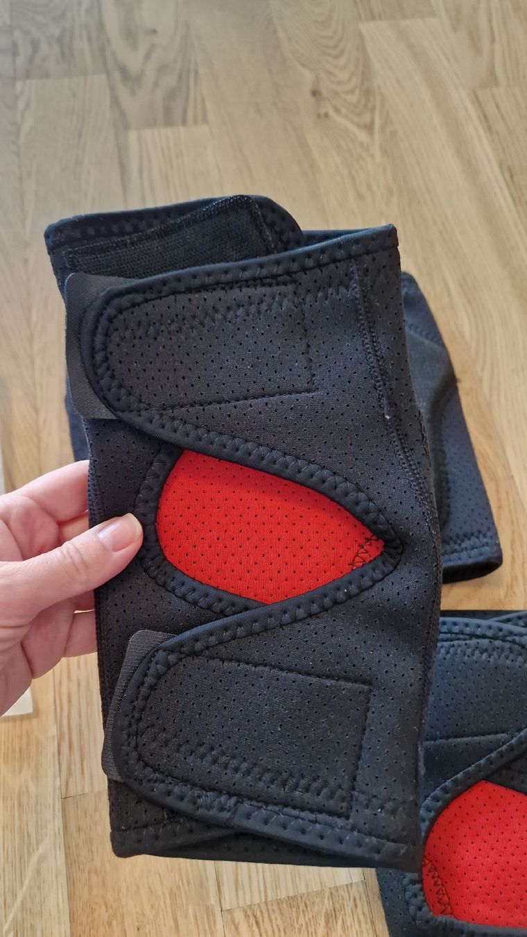 Schutz & Schoner: Schutz für Arme und Beine – Neu und originalverpackt aus Zug von opo_cy5d 3