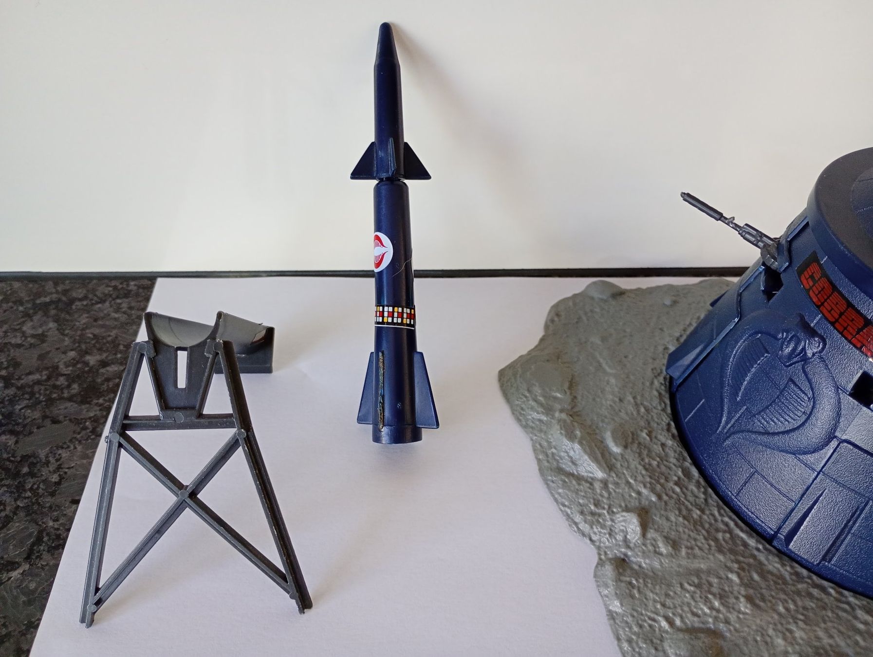 Hasbro Giocattoli: G.I. Joe Cobra Bunker mit Rakete 1985 – Usato da Möriken AG venduto da Vellas 4