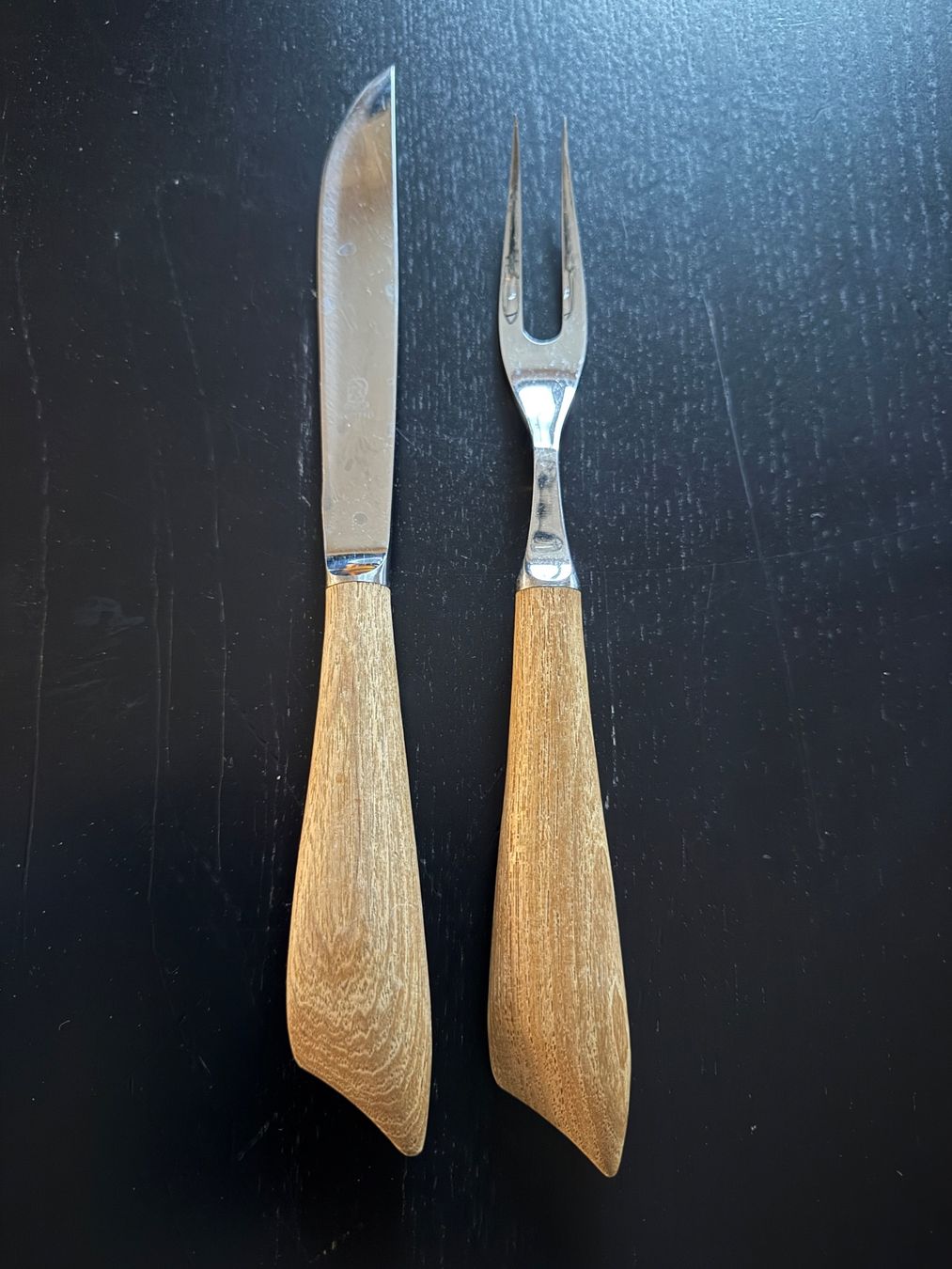 Coltelli: Vintage Fleisch Set, Messer & Gabel mit Holzgriff, Top! – Usato da Erstfeld venduto da Mario_boe0