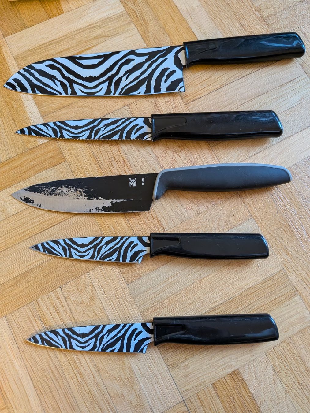 Zwilling Coltelli: Zwilling Messerblock mit 5 Küchen Messern -WMF – Usato da Basel venduto da Sportsart 4