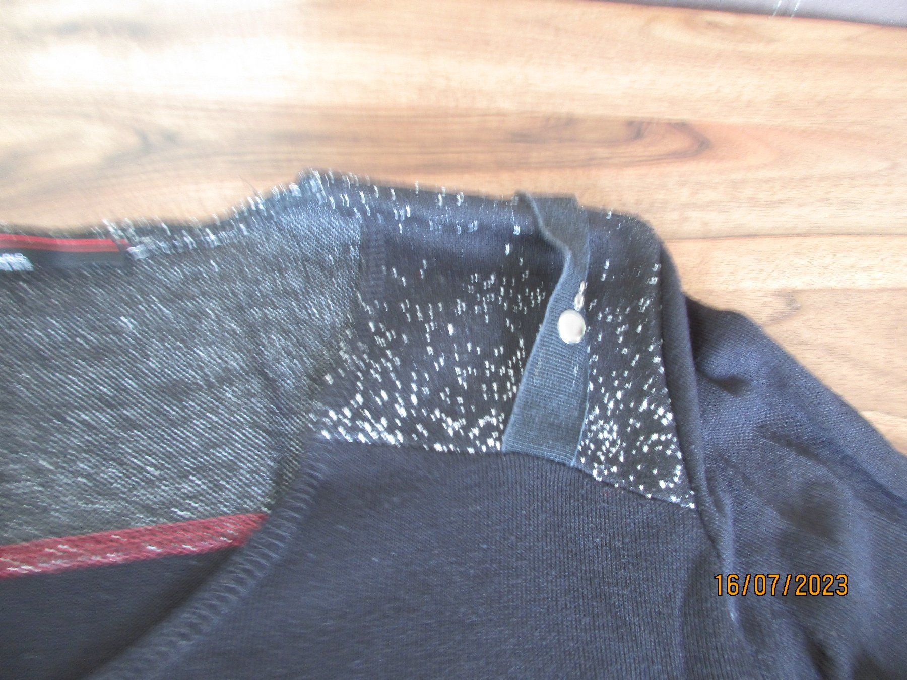 Pullover & Sweatshirts: Pullover Kakie 38 sehr schön – Gebraucht aus Ottenbach von Claurin 1