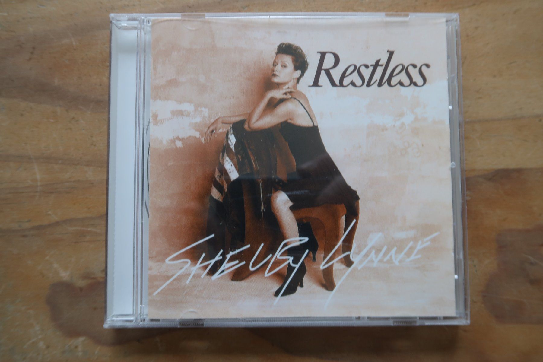 CDs: SHELBY LYNNE - RESTLESS - CD – D'occasion à Basel par Patiscat