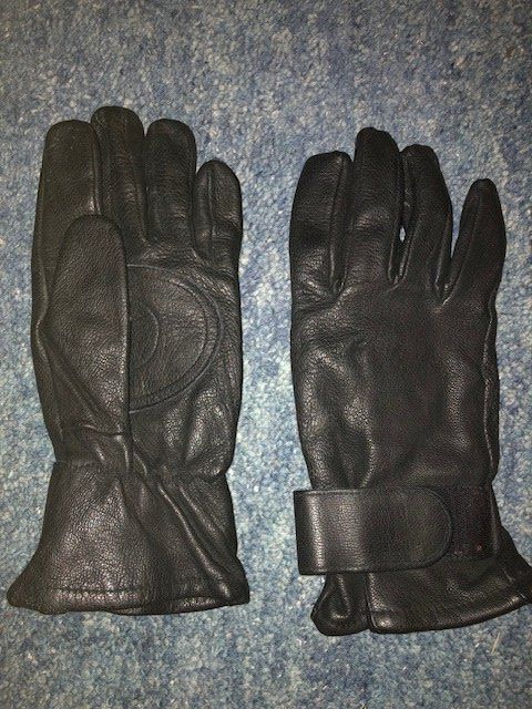 Migros Altri accessori da uomo: Leder Handschuhe Herren – Usato da Nürensdorf venduto da Koekebakevis 1