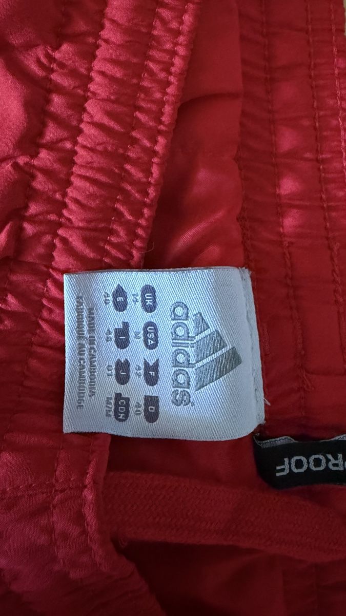 Adidas Hosen: leichte Adidas Skihose – Gebraucht aus Pfäffikon ZH von sel_w59q 1