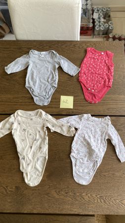 Baby Bodys Gr. 62, Langarm Kurz, Top Zustand, Rosa Grau